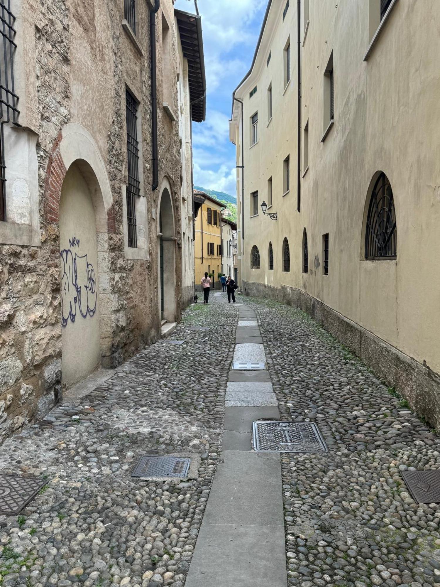 Dimora Legnazzi_A Gem In The Heart Of Brescia 아파트 외부 사진